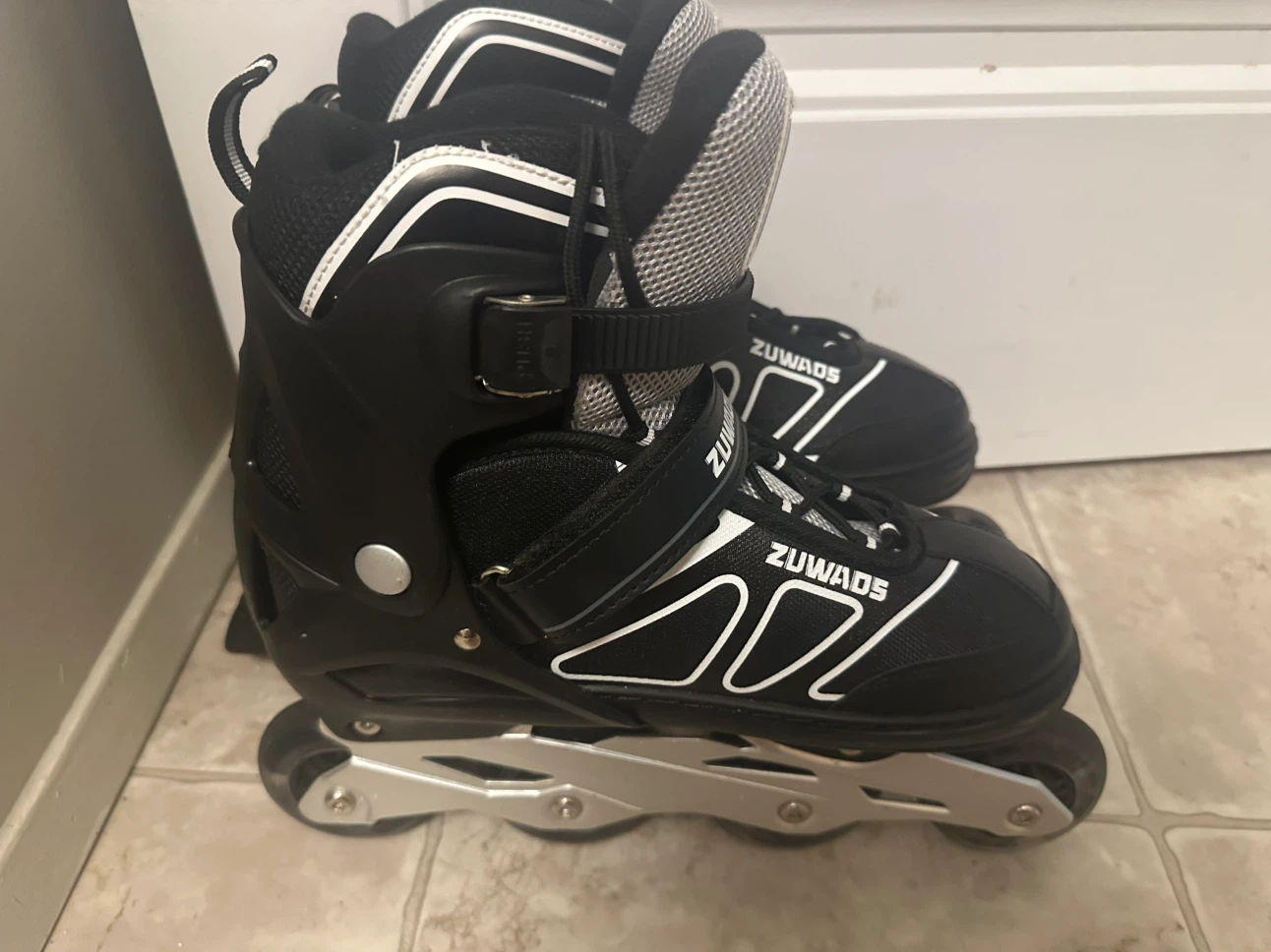 Zuwads Adjustable Inline Skates with rainbow wheels US SIZE 10 - photo 3