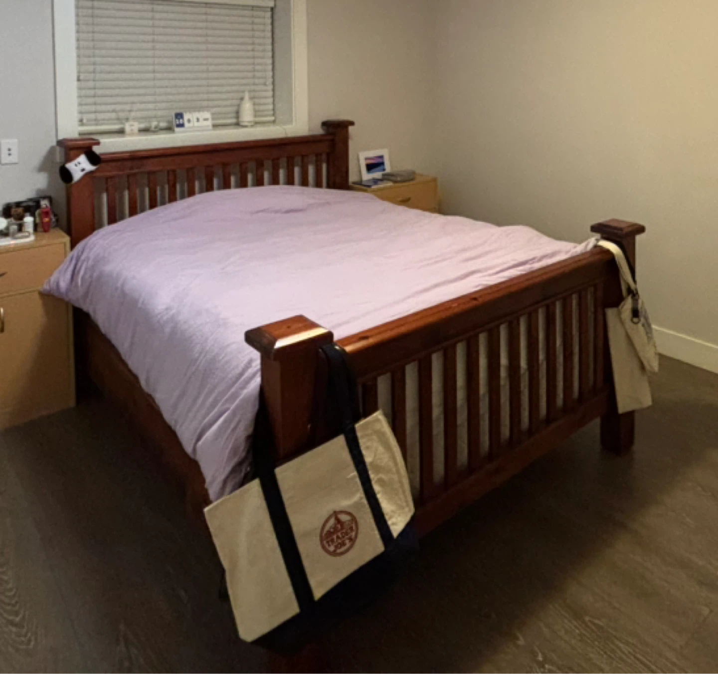 FREE Queen Size Solid Wood Bed Frame&Mattress&Box spring