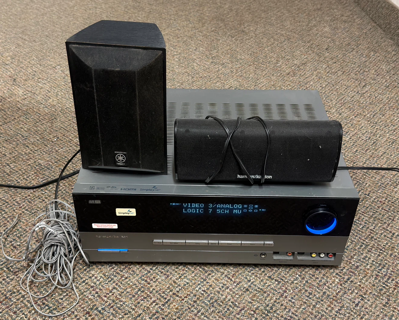 Harman Kardon AVR 146 5.1 Receiver + 2 Speakers