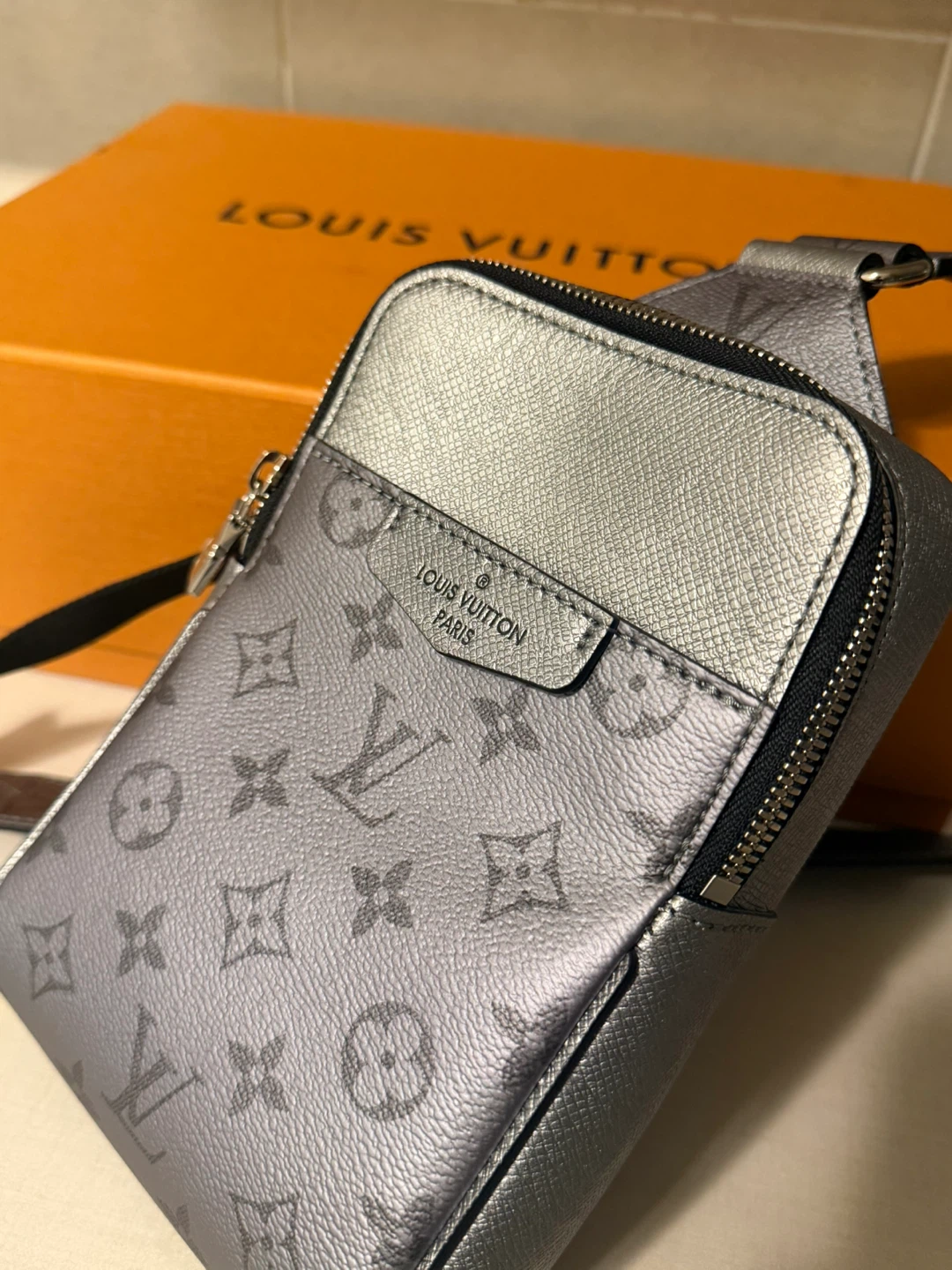 Louis Vuitton Monogram Sling Bag - photo 4