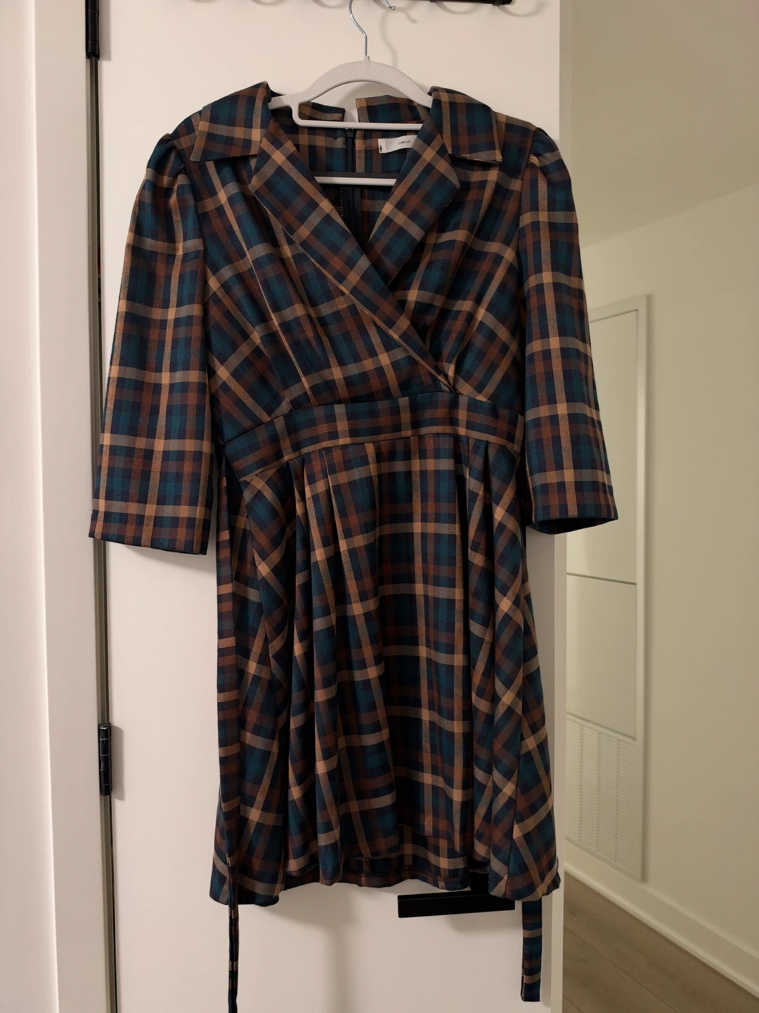 Circle plaid wrap-style dress