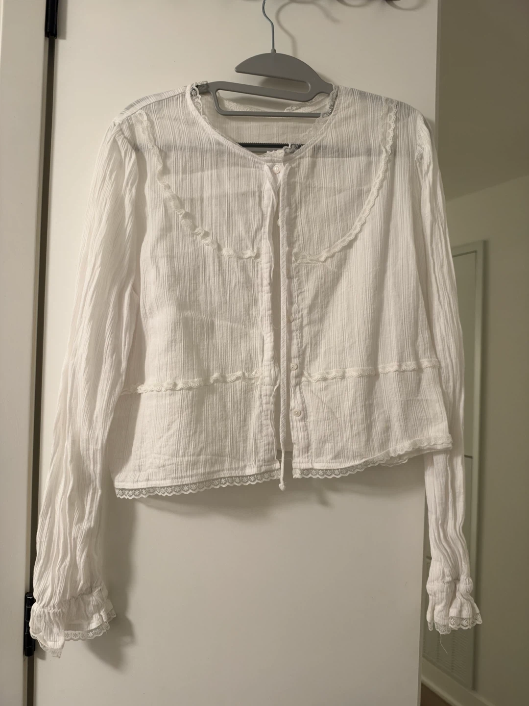 White lace trim button-up blouse