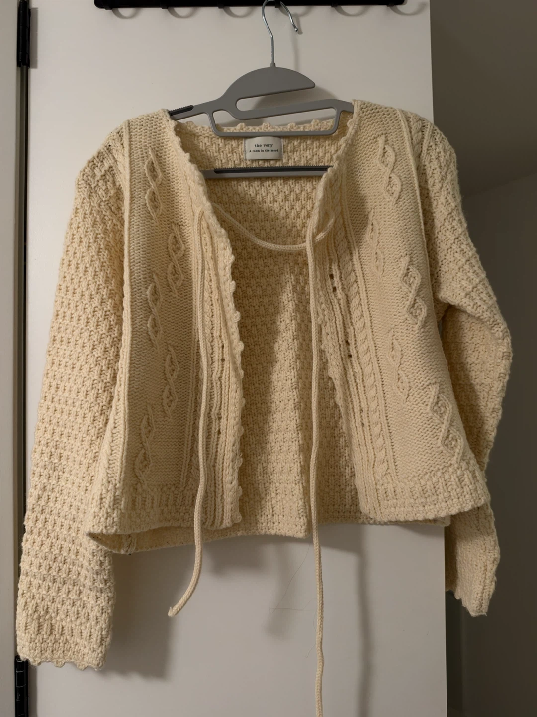 the very cream knit cardigan from Korea
