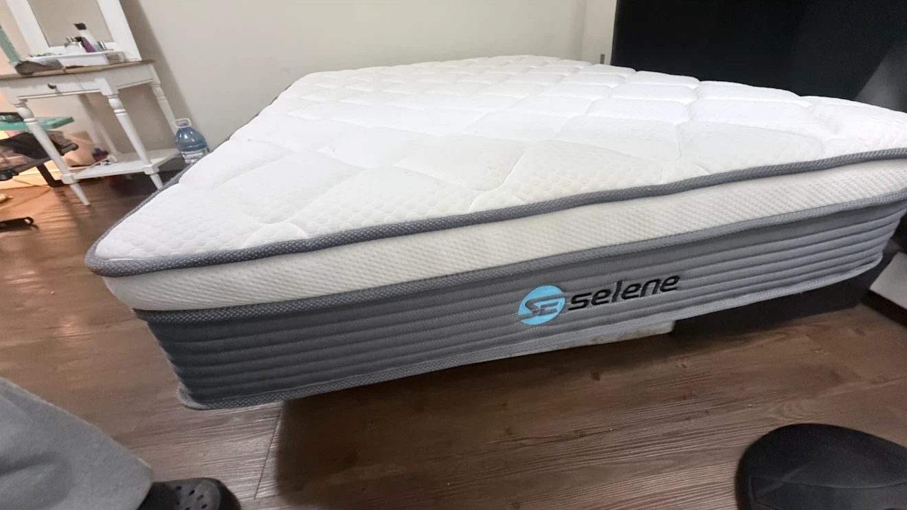 Selene Full Size Mattress + 7 inch Frame - photo 4