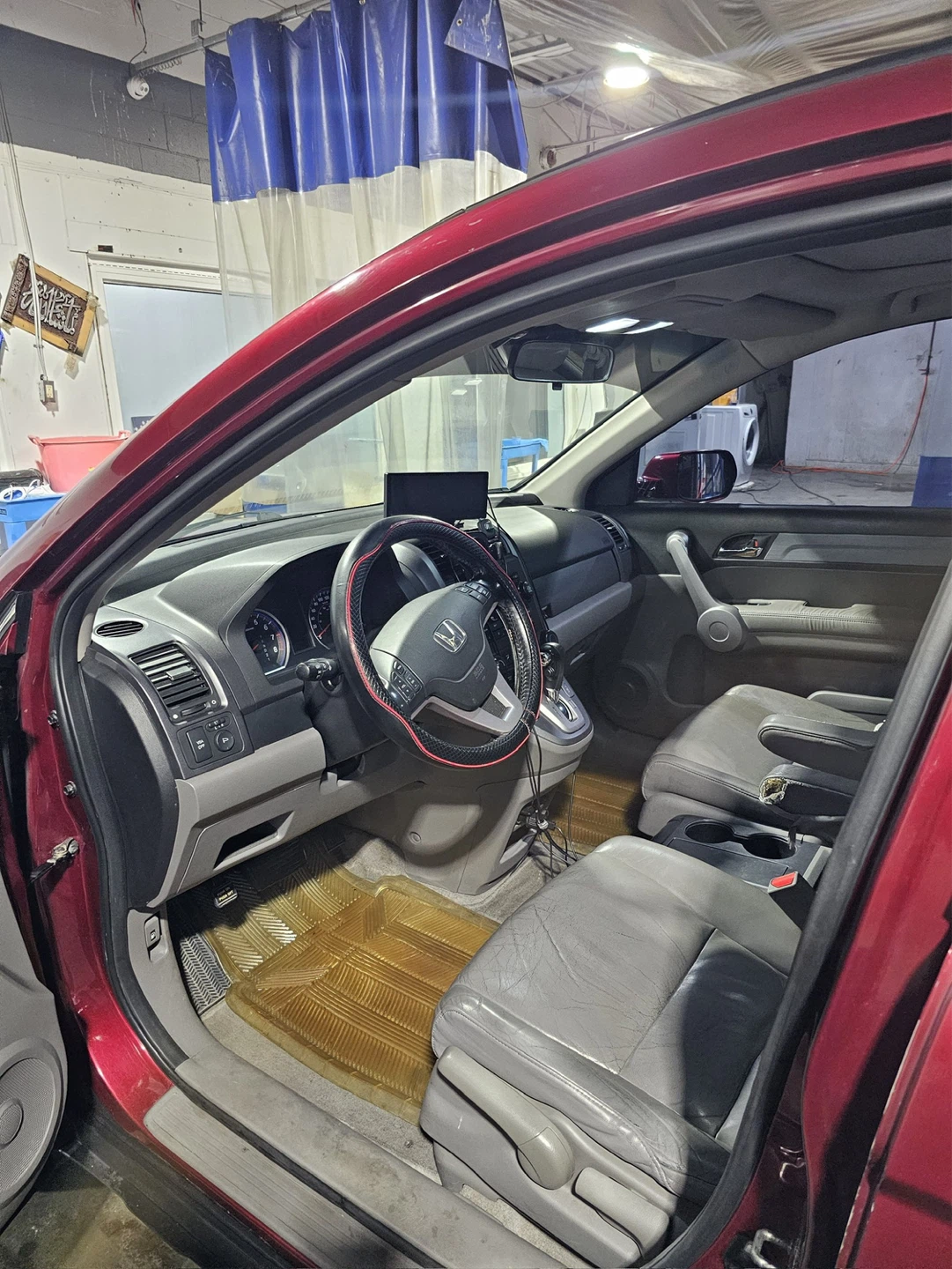 Red Honda CR-V 2007 - photo 4