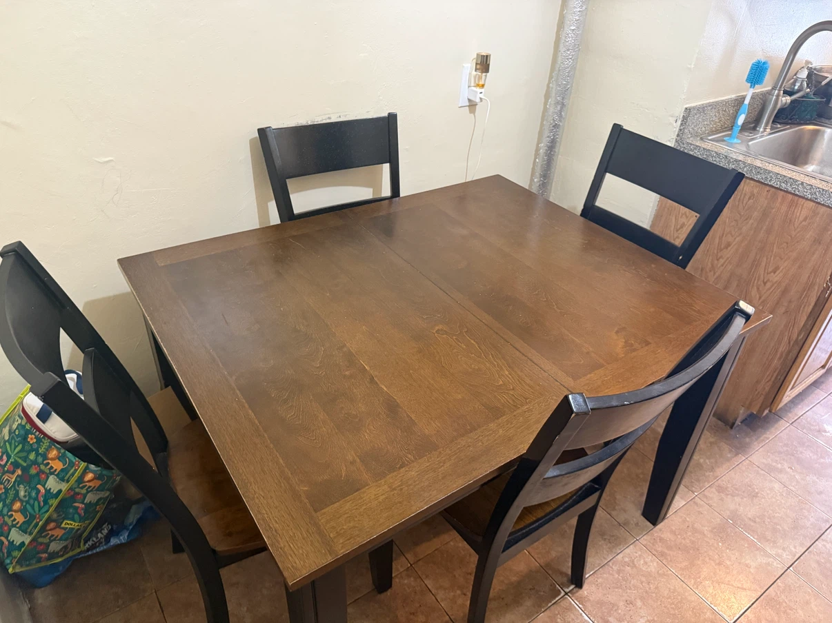 Dining table set with four chairs - photo 2
