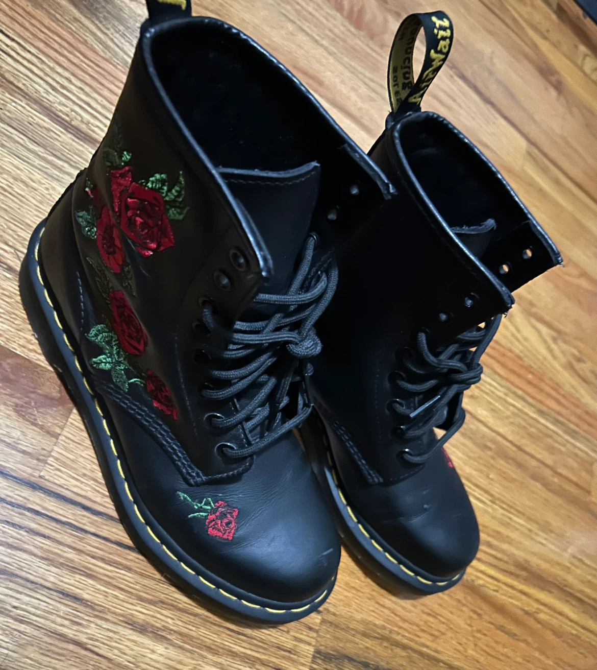 Doc Martens Rose Embroidered Boots (7) - photo 5