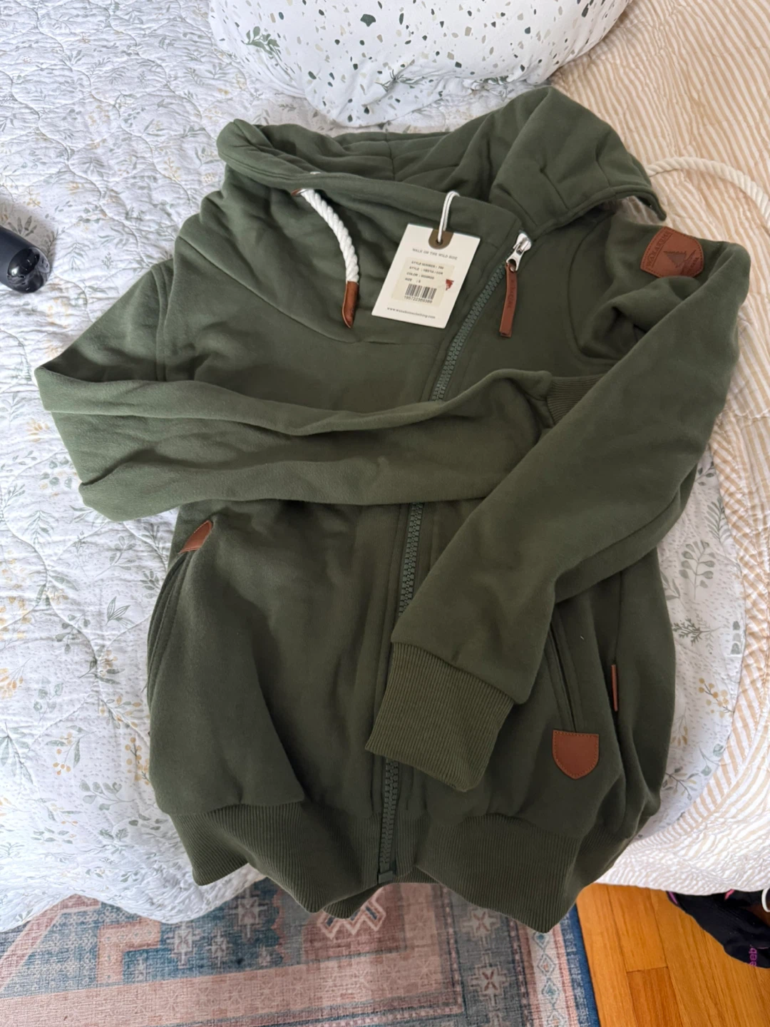 Wanakome Olive Green Zip-Up Hoodie