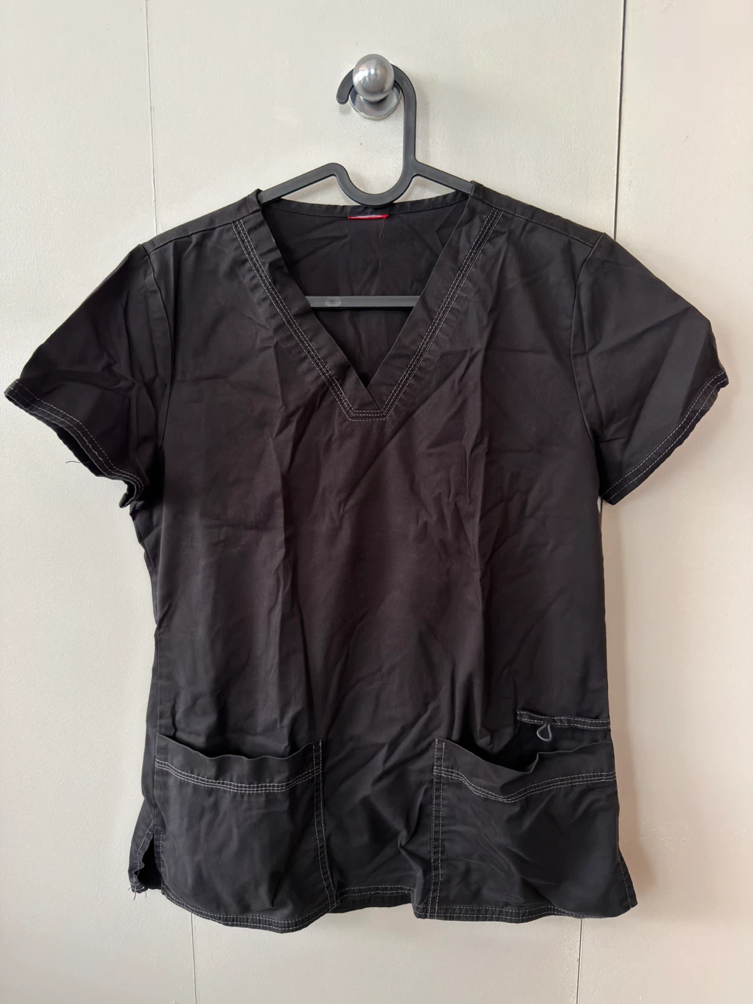 Dickies black V neck scrub top - photo 3
