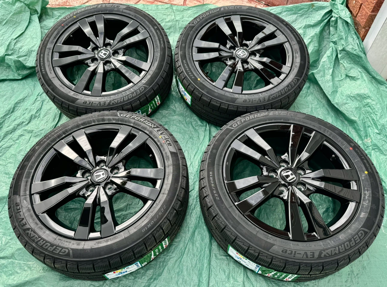 🥶🥶 2026 HRV 18” OEM HONDA RIMS ✅ NEW WINTER TIRES - photo 3