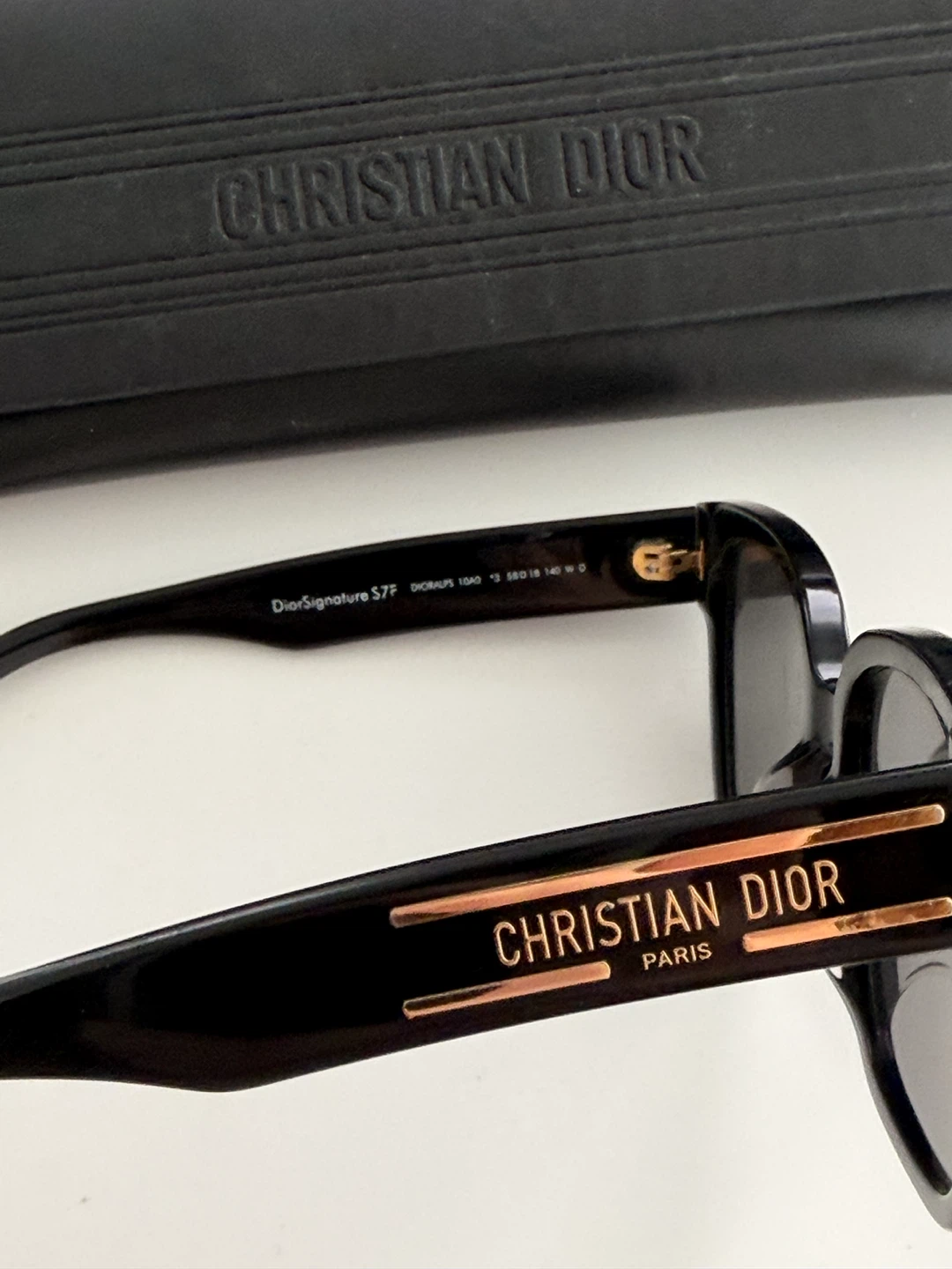Sunglasses - photo 2