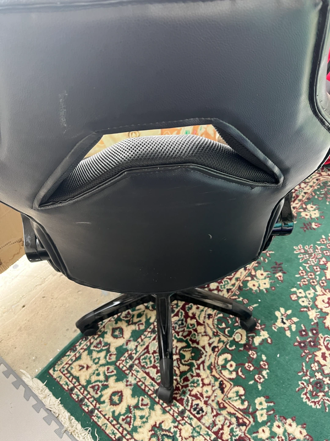 Emerge gaming chair black and white - photo 2