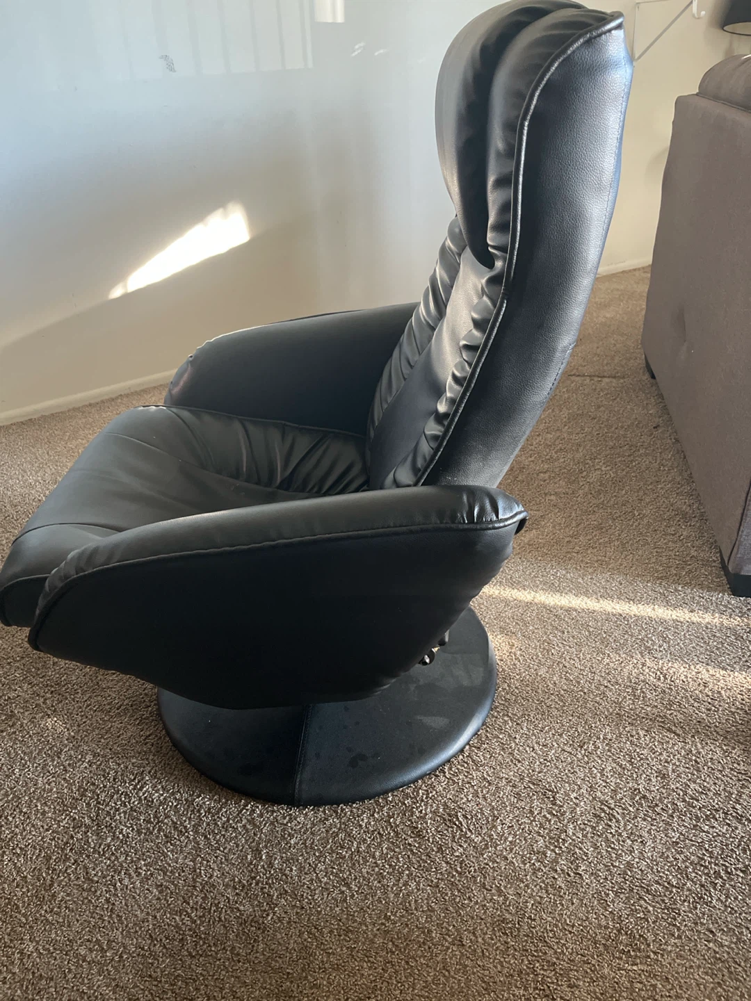 Black Reclining Armchair with Ottoman - photo 3