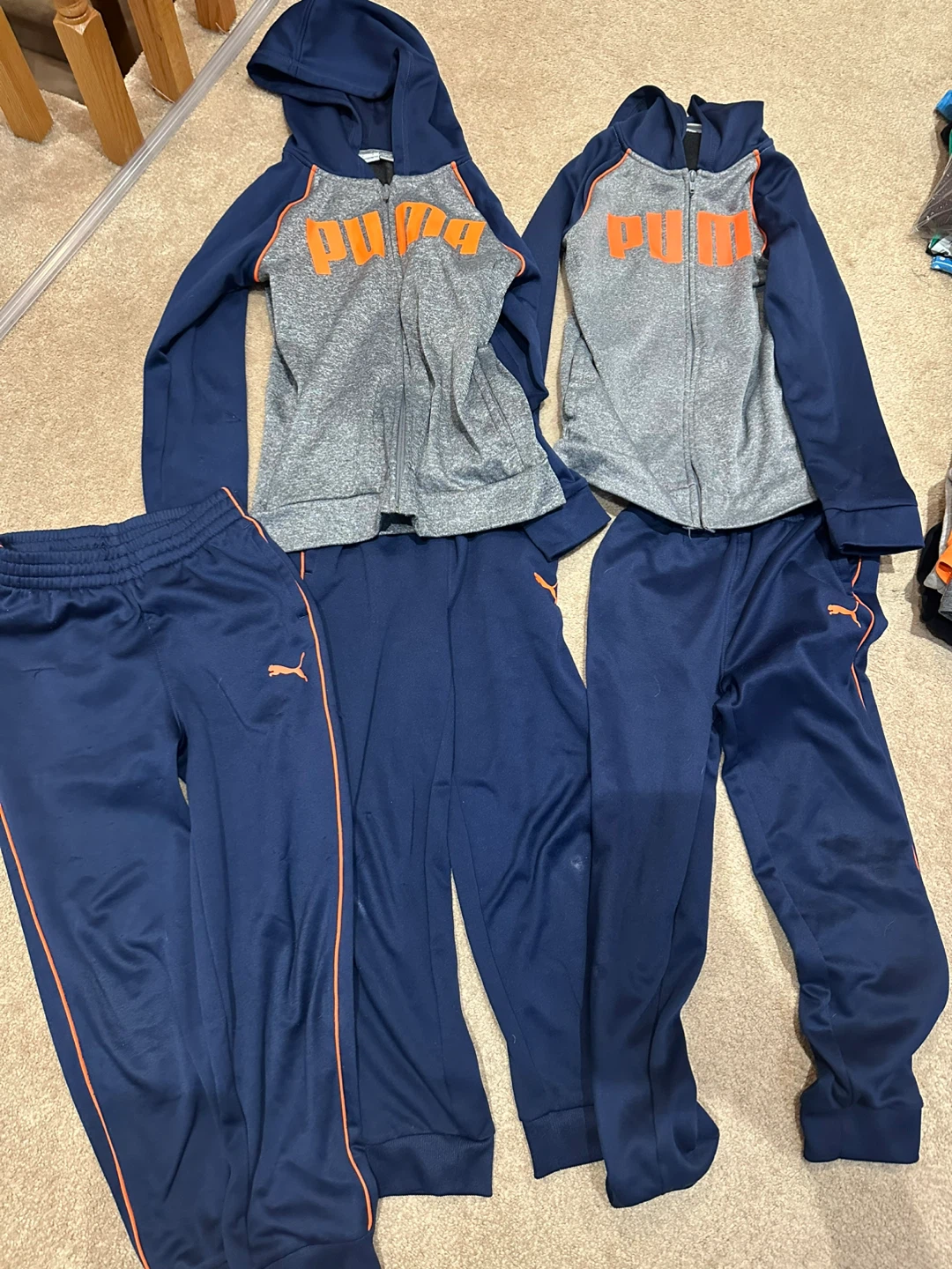 Two Puma Tracksuits - photo 2