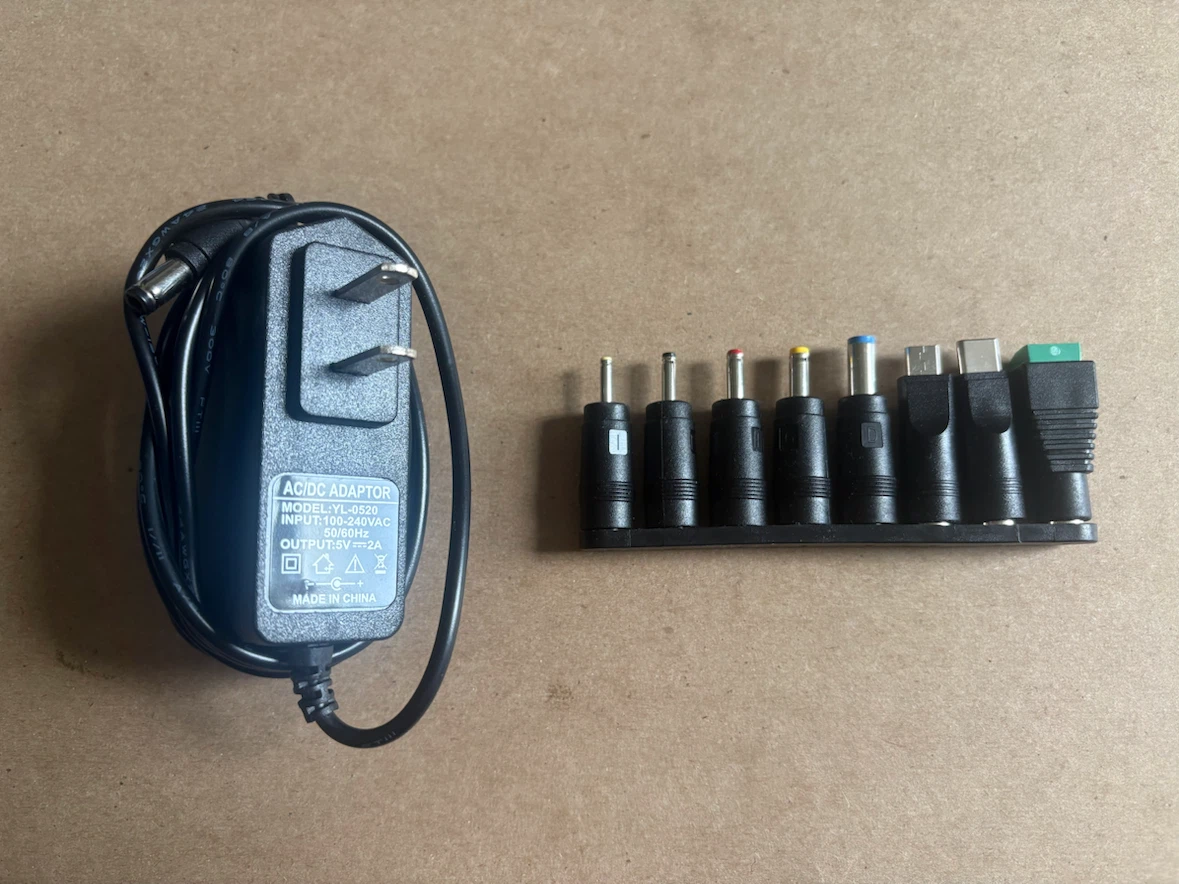 5V 2A Universal AC/DC Power Adapter with 8 Tips