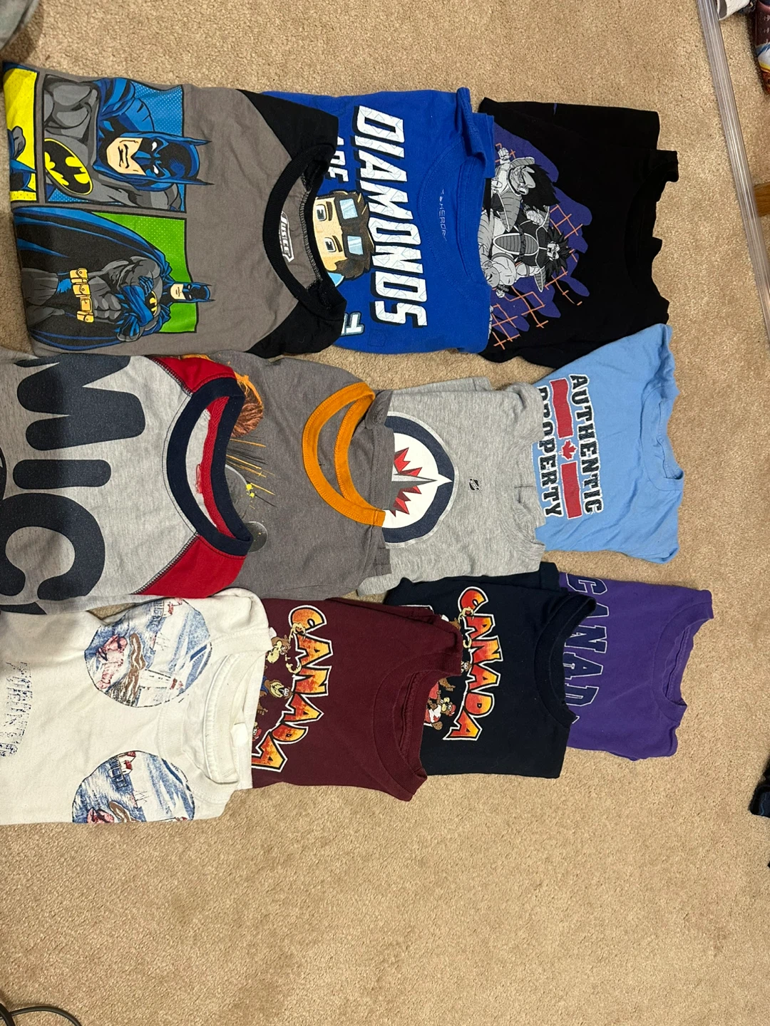 Lot of 10 Assorted Boys Graphic T-Shirts - photo 2