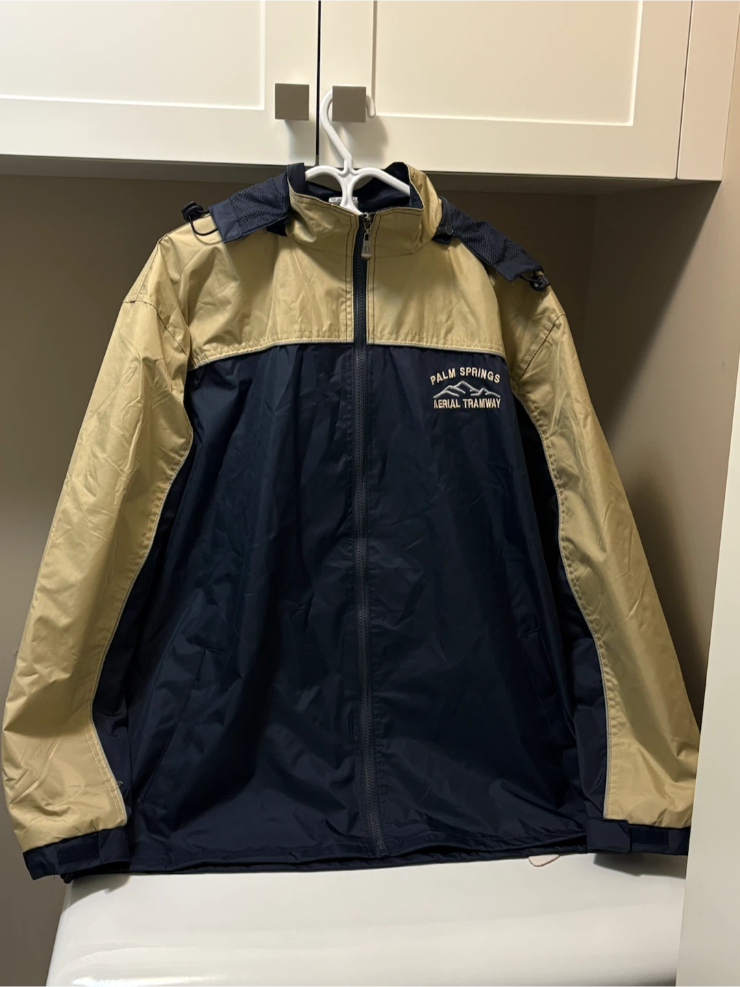 Palm Springs Aerial Tramway Windbreaker - photo 3
