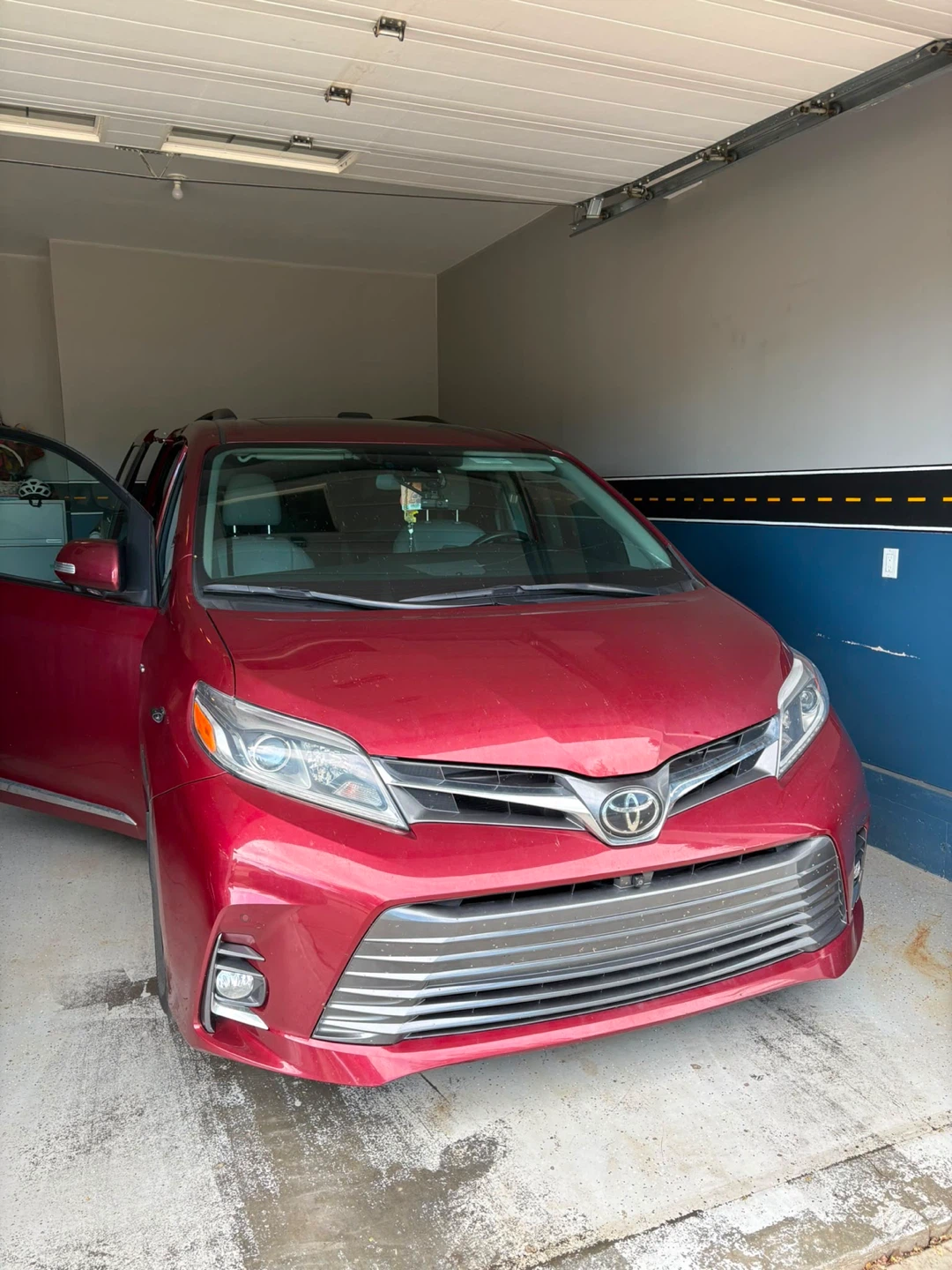 Toyota Sienna Minivan