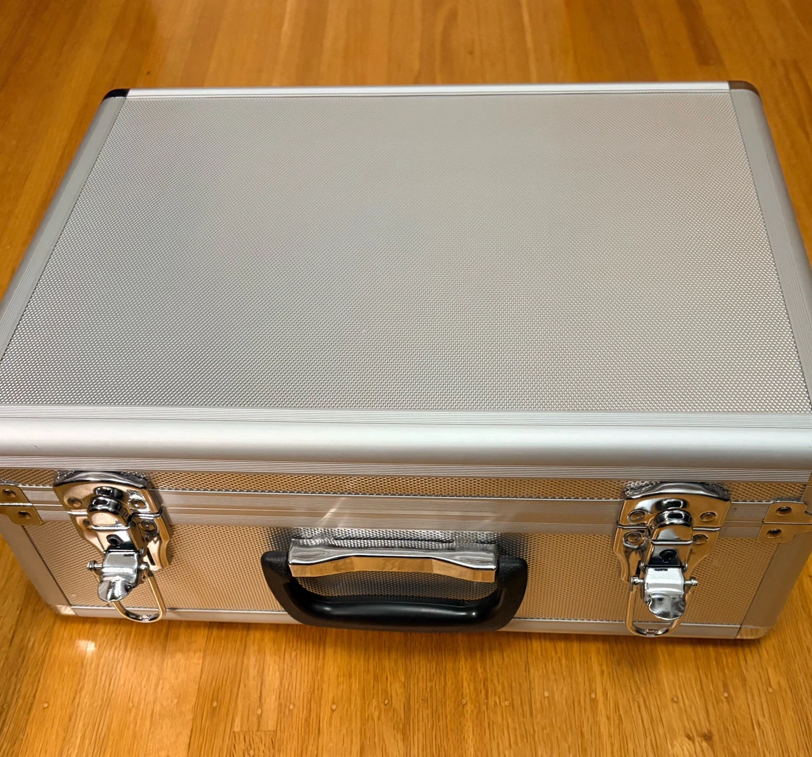 Aluminum Hard Shell Carrying Case
