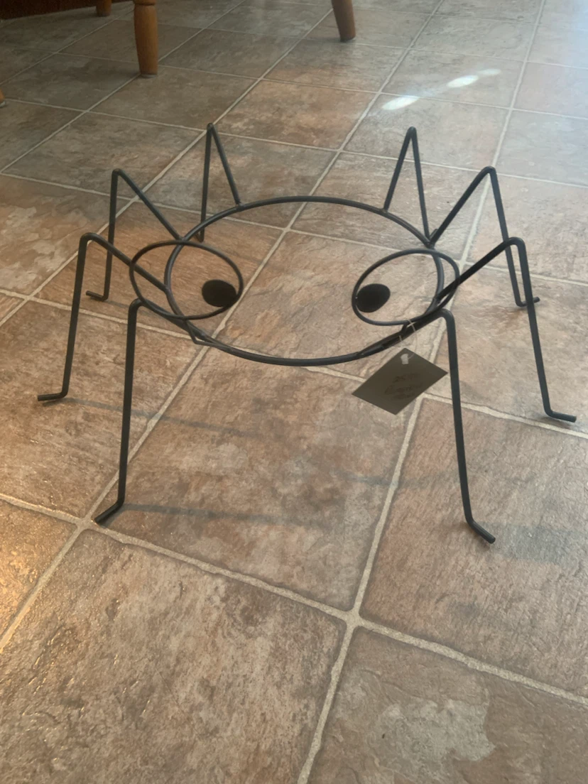 Black Metal Pumpkin Stand