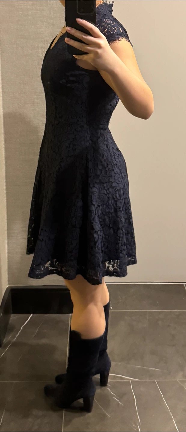 H&M Navy Blue Lace Dress - photo 2