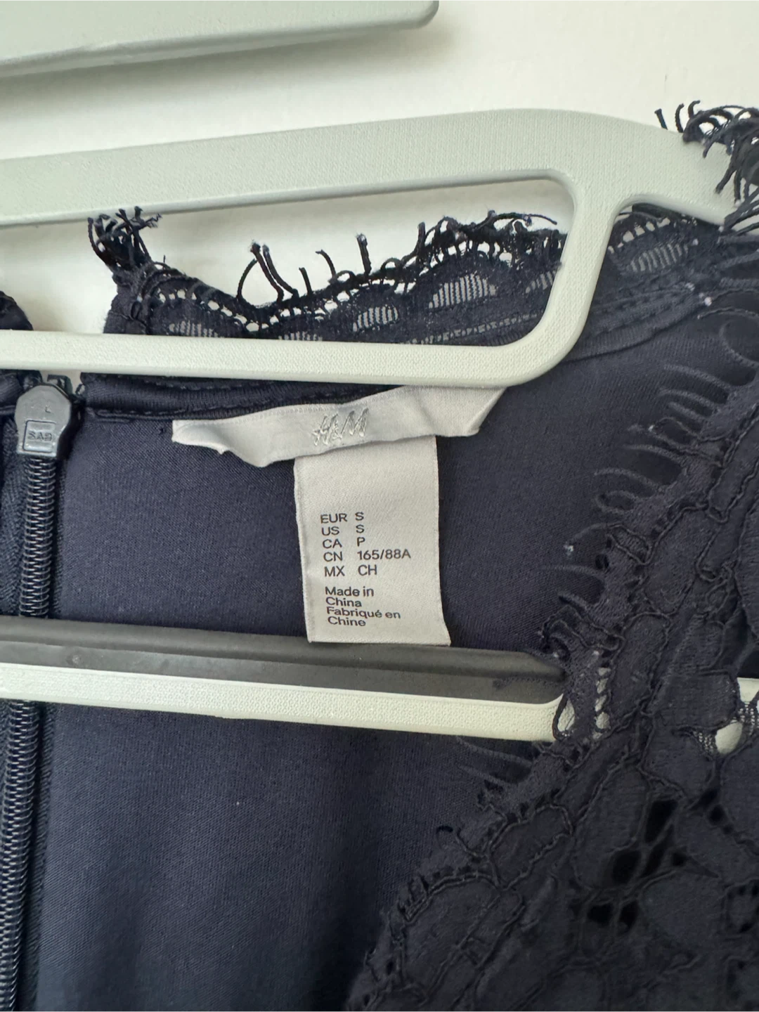 H&M Navy Blue Lace Dress - photo 3