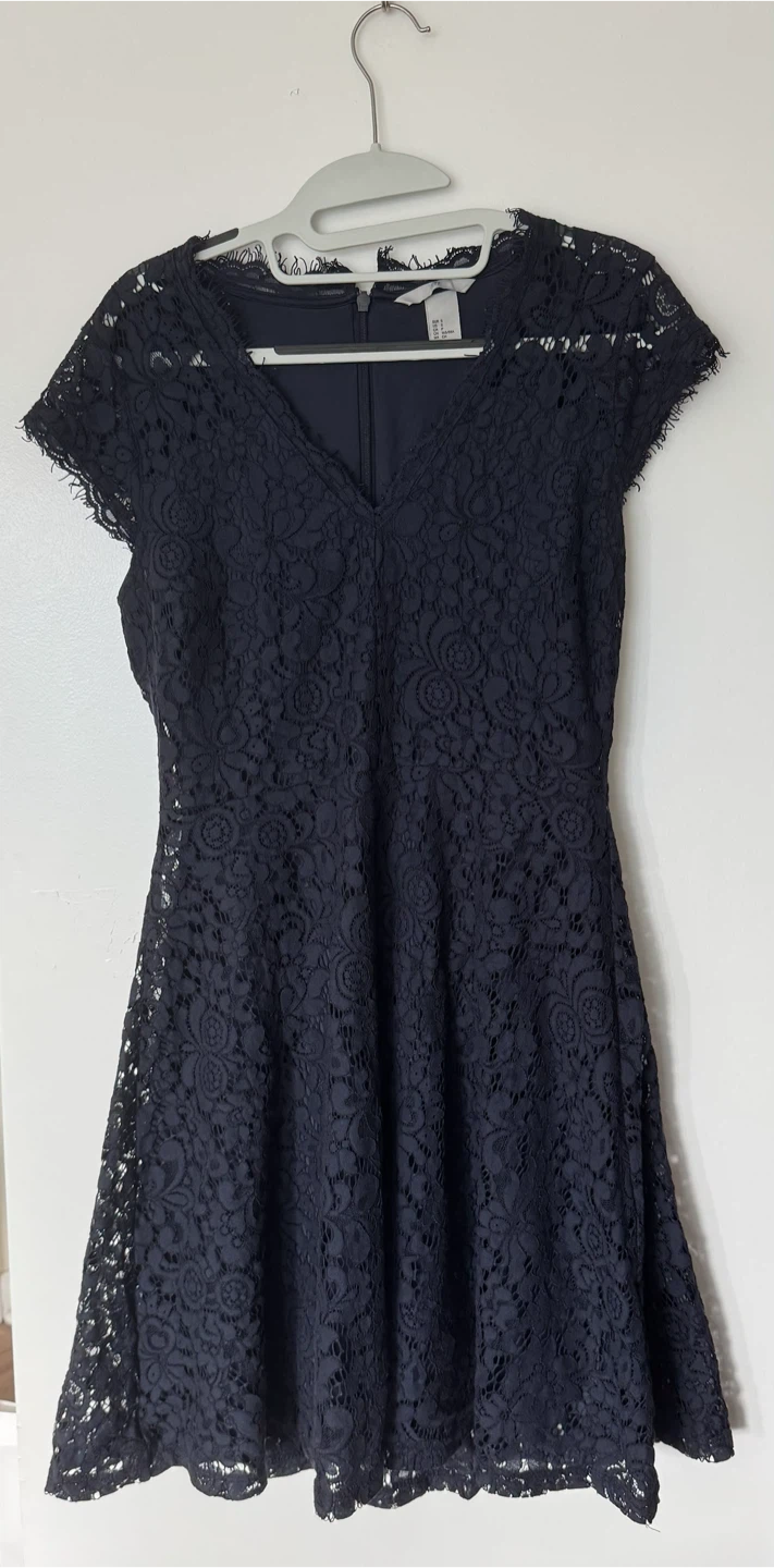 H&M Navy Blue Lace Dress - photo 4
