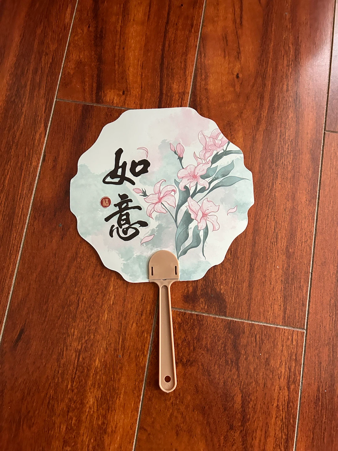 Floral hand fan