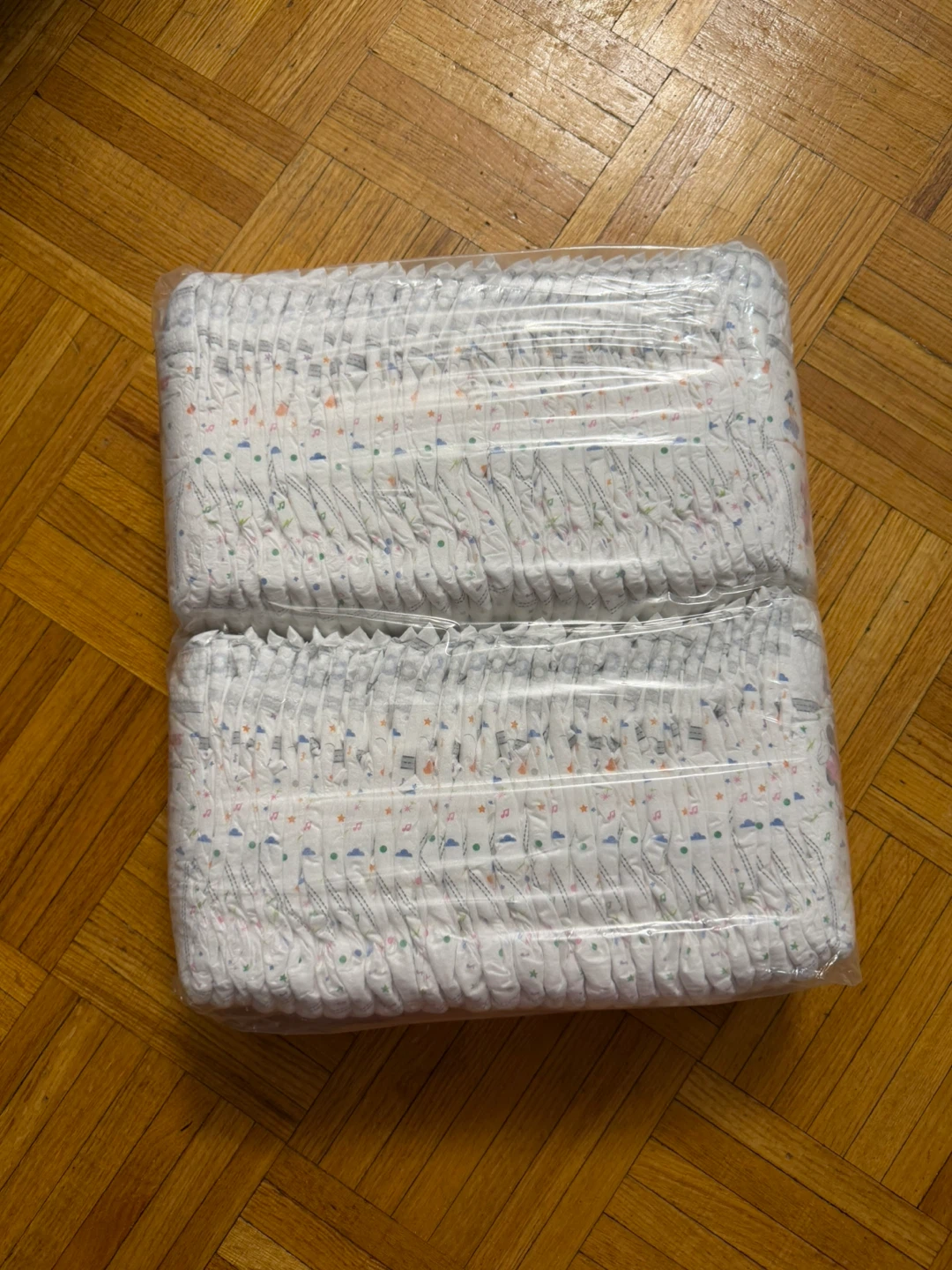 Huggies little snugglers plus Size 2 Diapers