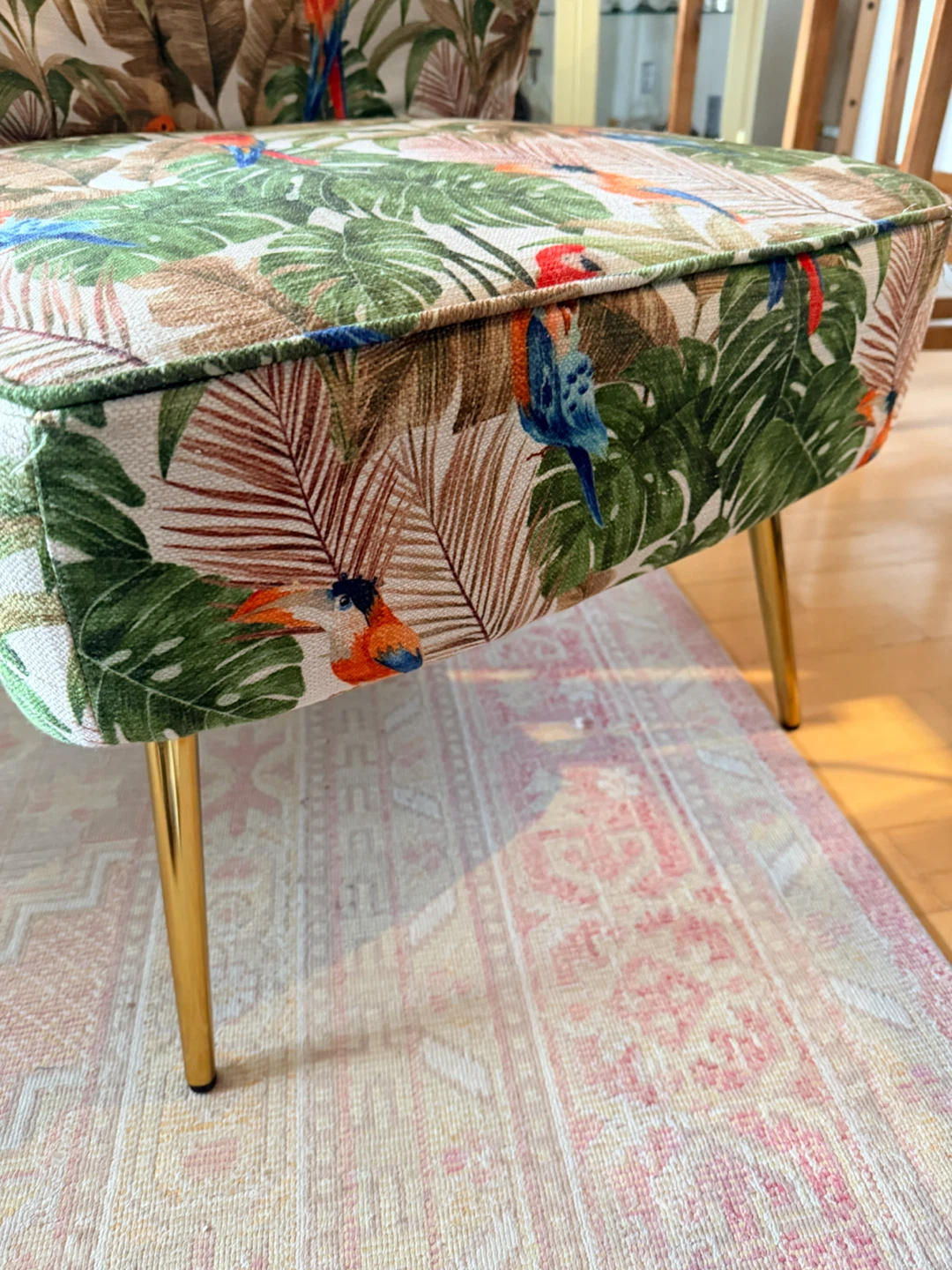 Free Tropical pattern accent chair - photo 3