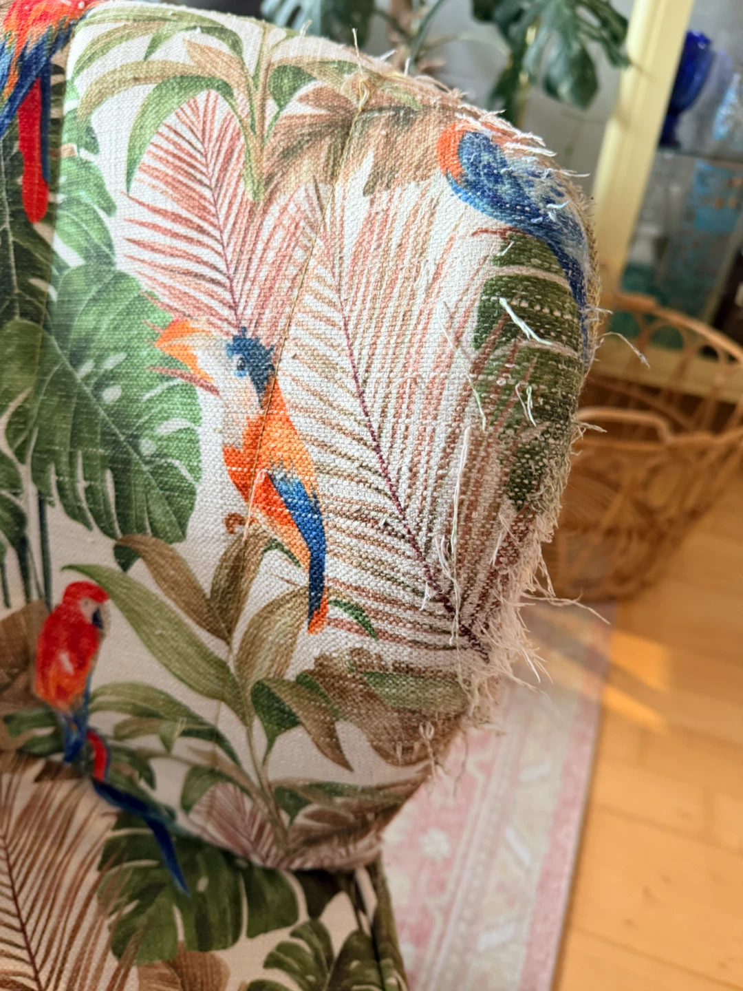 Free Tropical pattern accent chair - photo 5