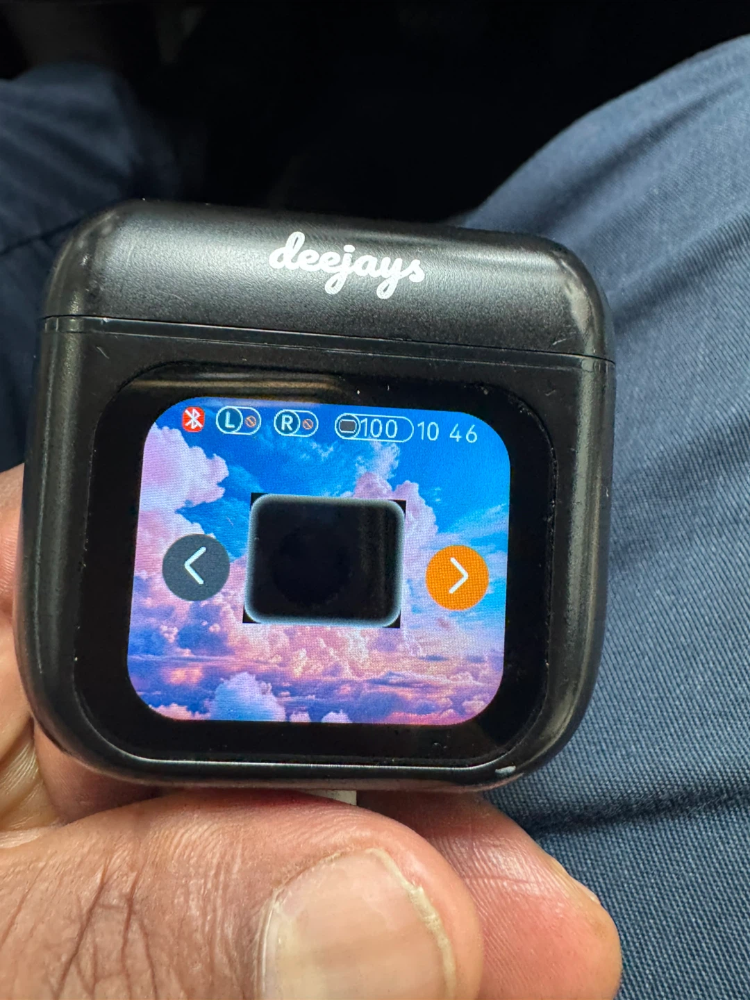 Deejays Earbuds Charging Case - photo 2