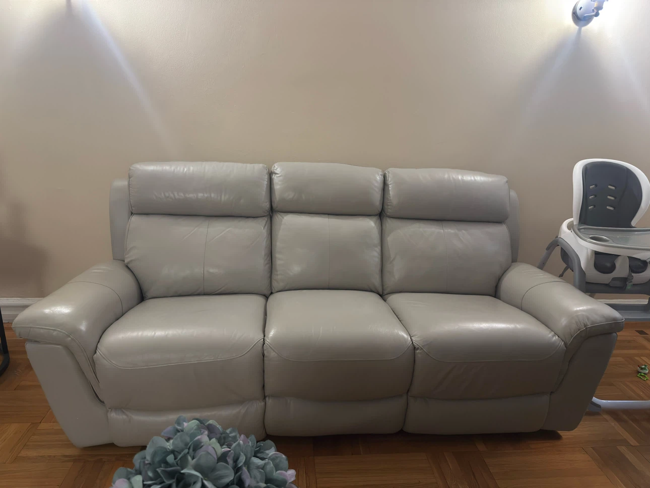 Gray Leather Power Reclining Sofa - photo 5