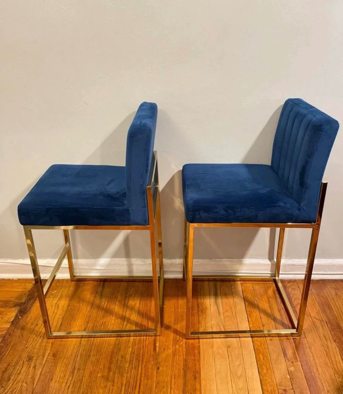 Bar Stools (Set of 2) $80 - photo 2