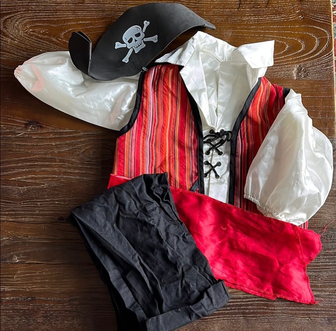 Teetot & Company Child Pirate Costume Size 5-6