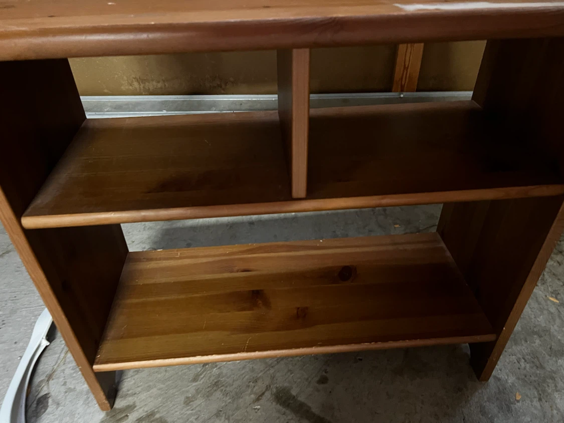 Wooden bookshelf - photo 3