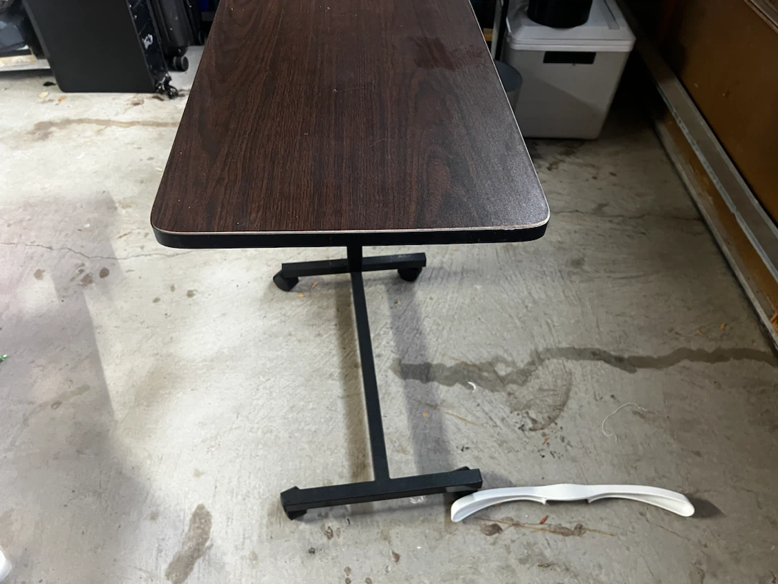 Adjustable rolling overbed table - photo 4