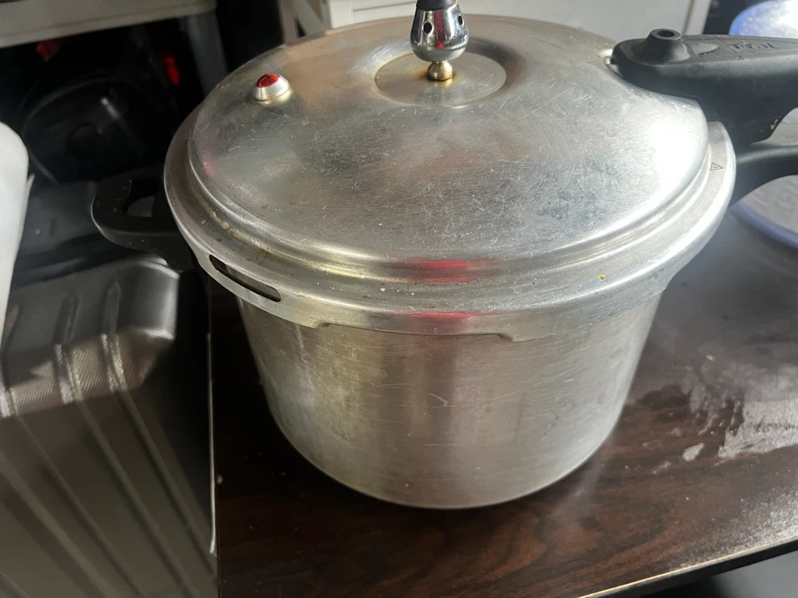 T-fal 8-Quart Pressure Cooker
