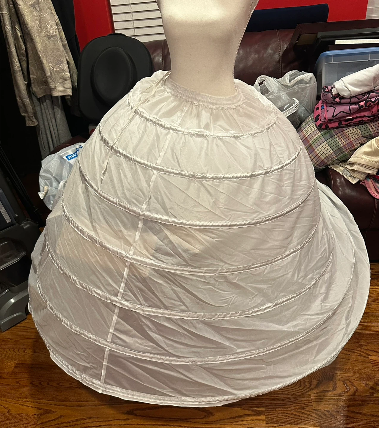 Crinolina / Petticoat White 7- Hoop