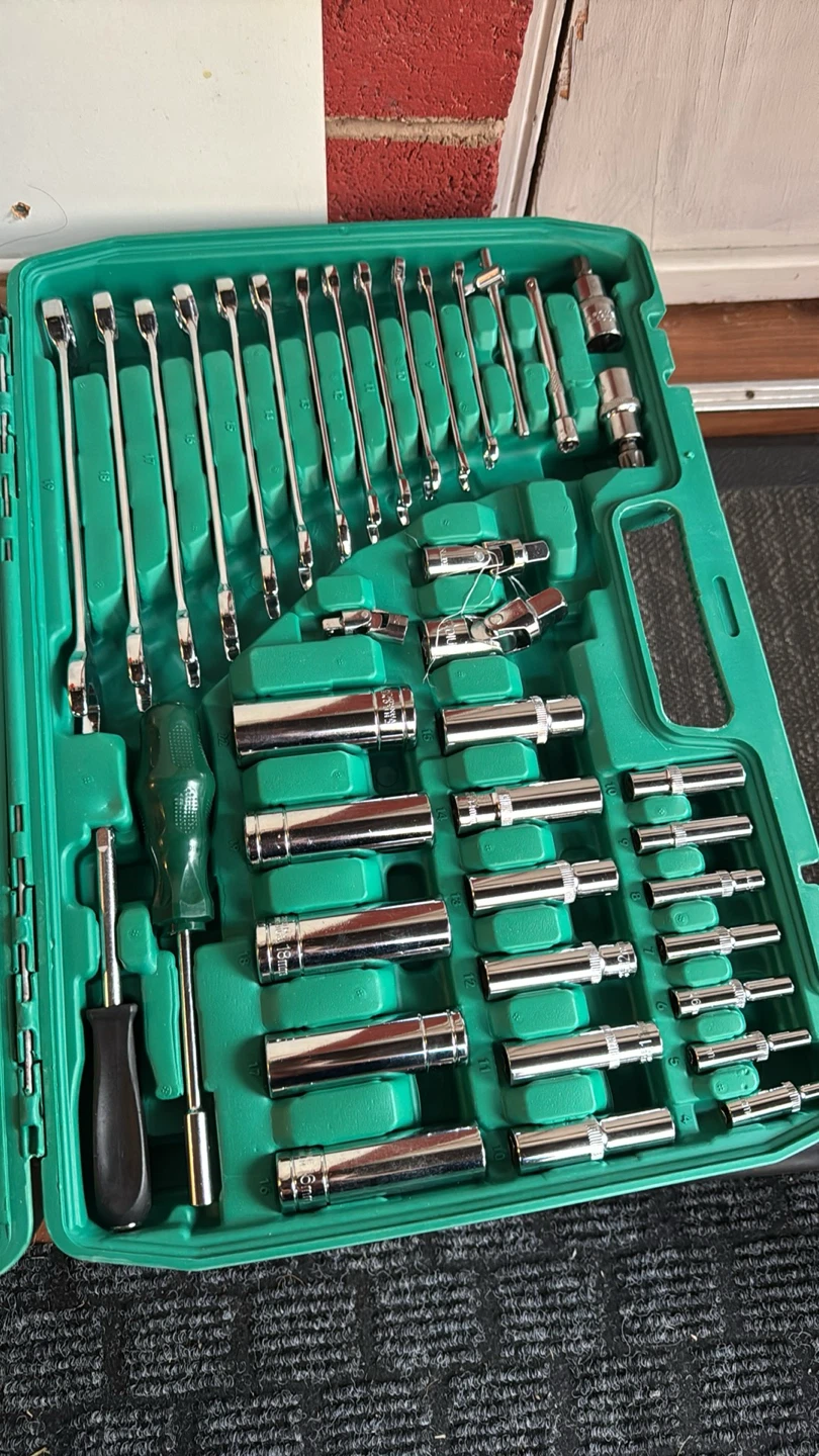 Mailhot 216-Piece Tool Set - photo 2
