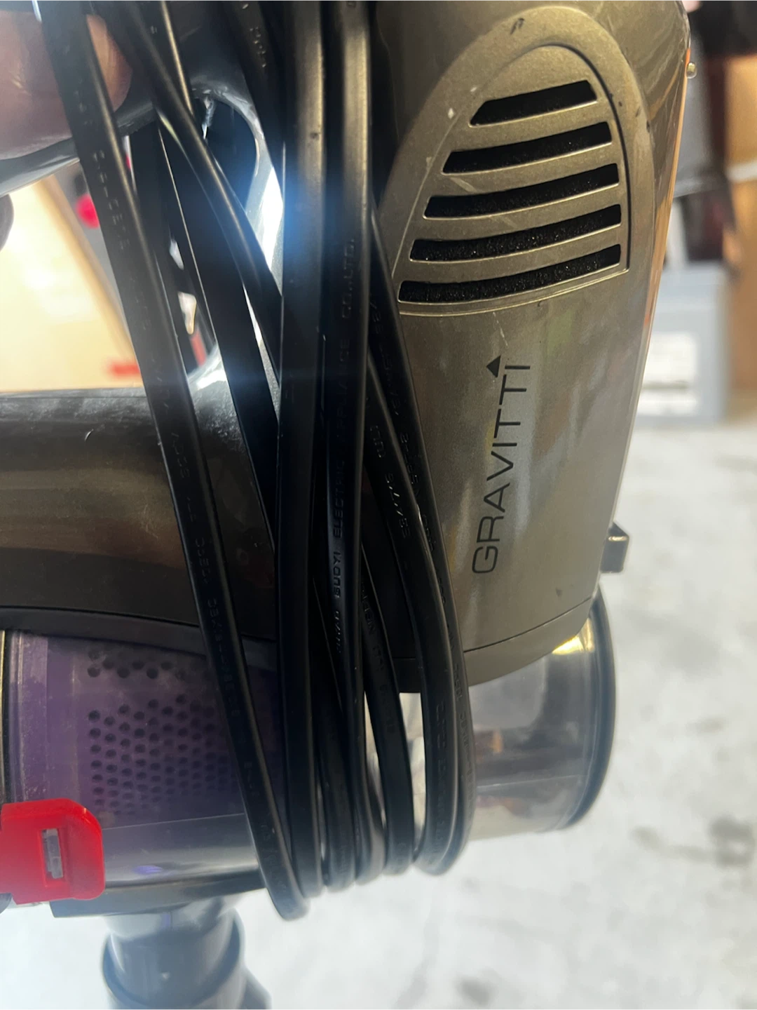 Gravitti Stick Vacuum - photo 4