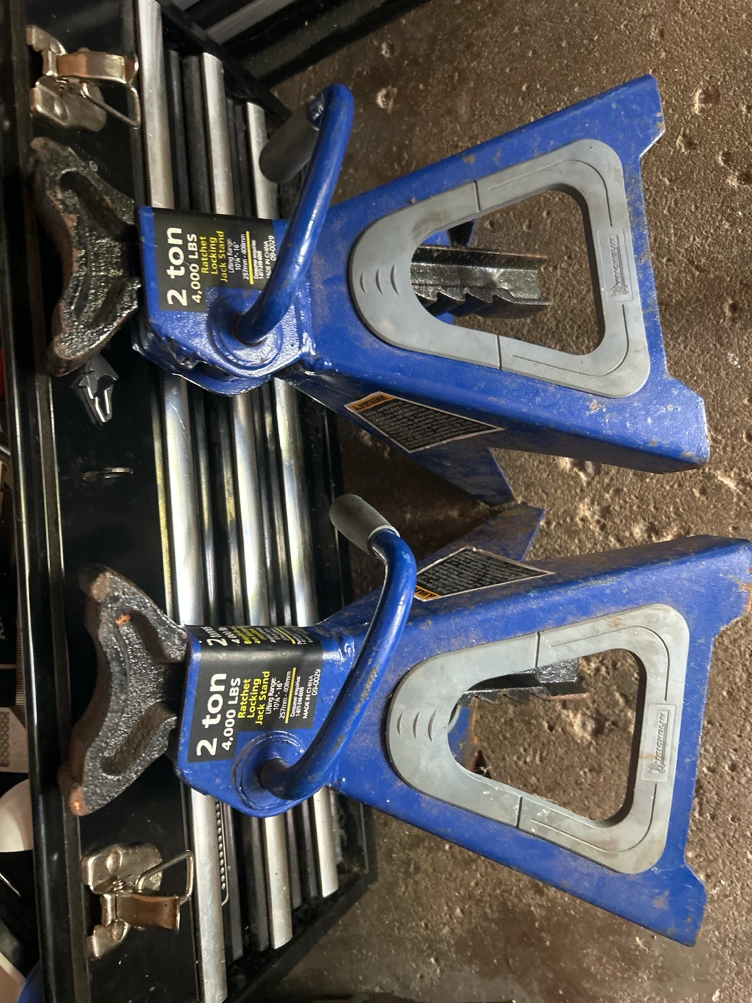 Michelin 2 Ton Ratchet Locking Jack Stands