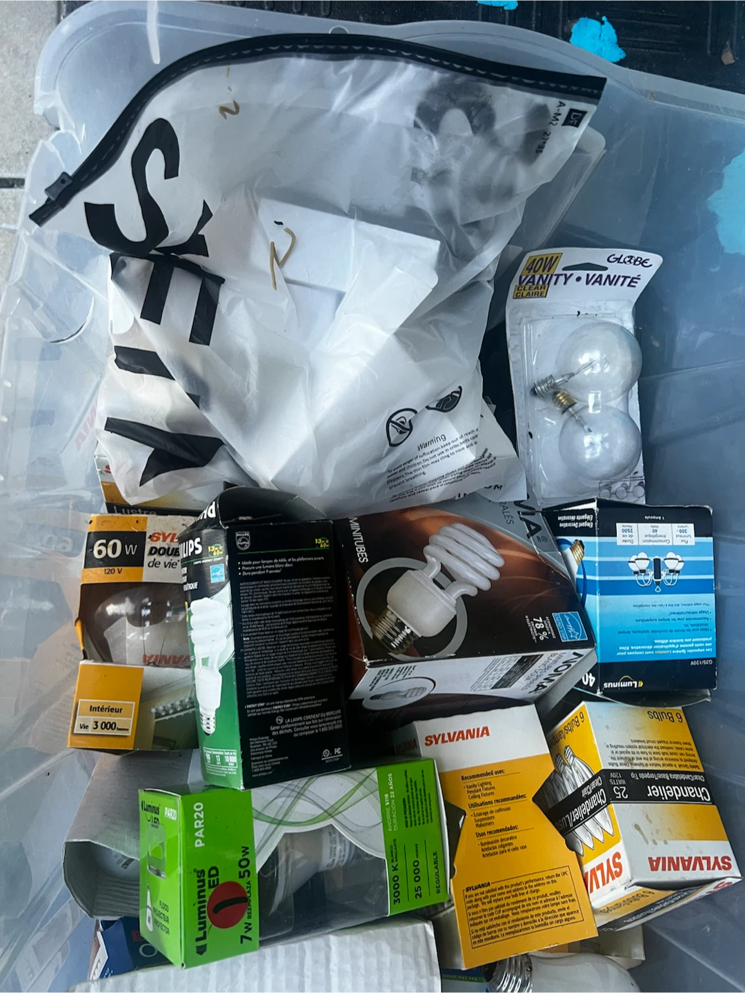 Assorted Household Light Bulbs Bundle - photo 2