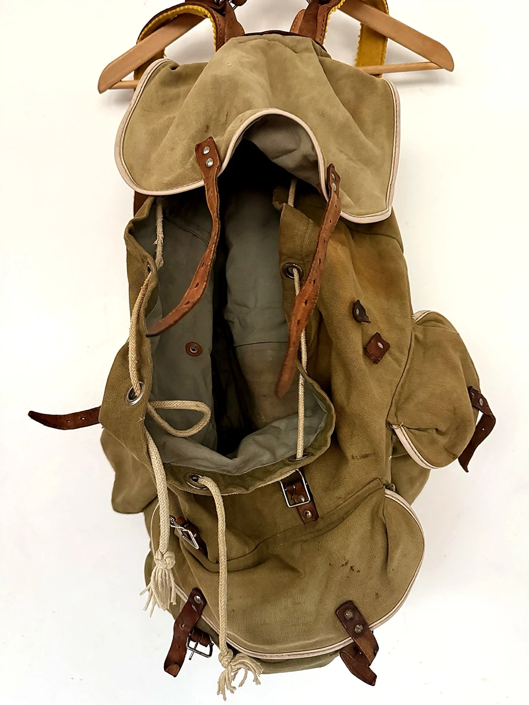 Vintage Canvas & Leather Alpine Rucksack - photo 4