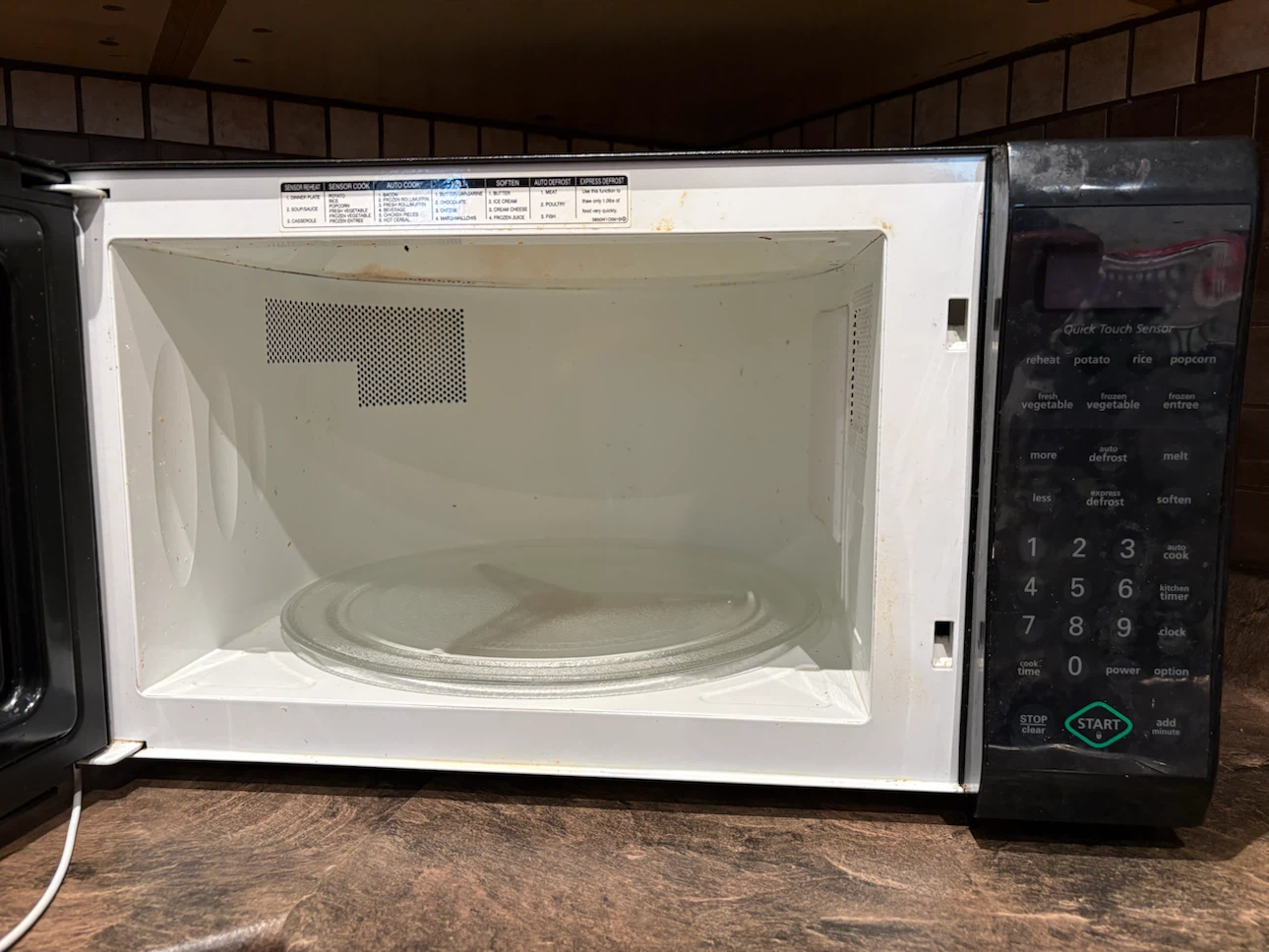 Kenmore Countertop Microwave - photo 2