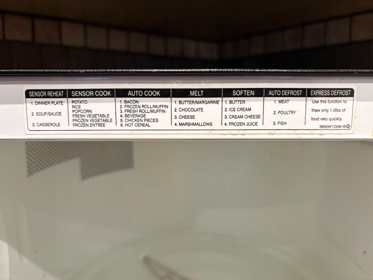 Kenmore Countertop Microwave - photo 3