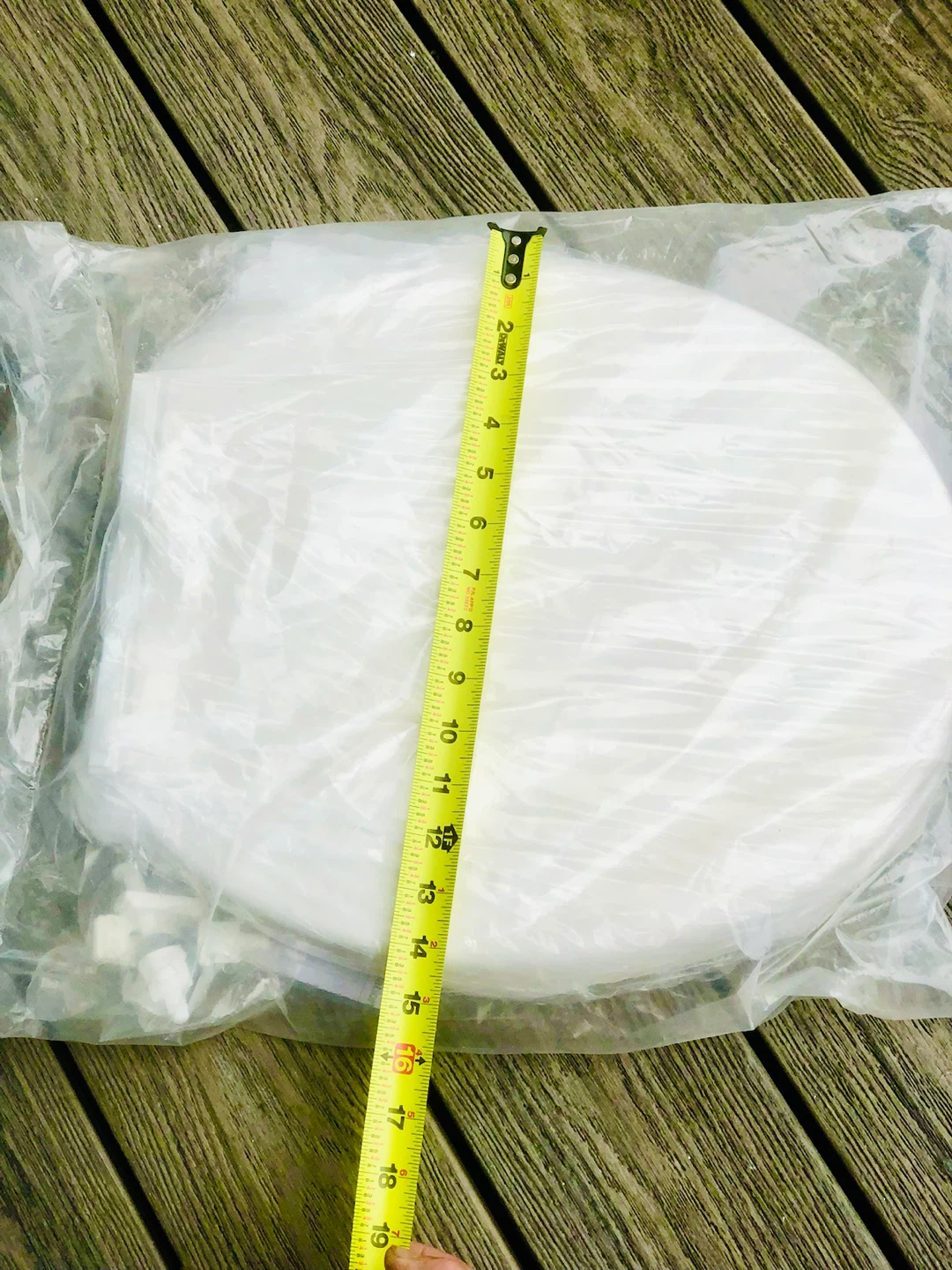 Brand New White Toilet Seat - photo 4