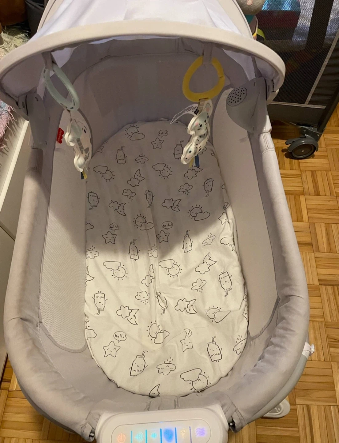 Fisher-Price Soothing Motions Bassinet