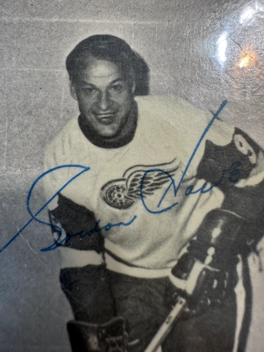 Gordie Howe No. 18 of 48 o-pee-chee 1970-71 - photo 2