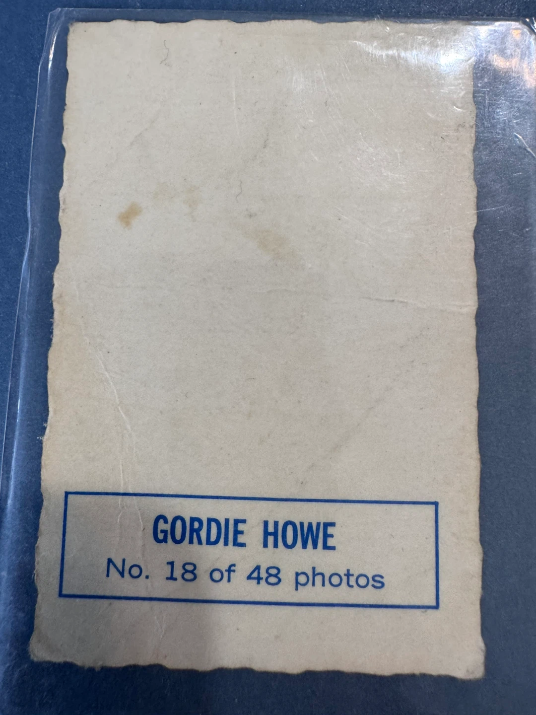 Gordie Howe No. 18 of 48 o-pee-chee 1970-71 - photo 3